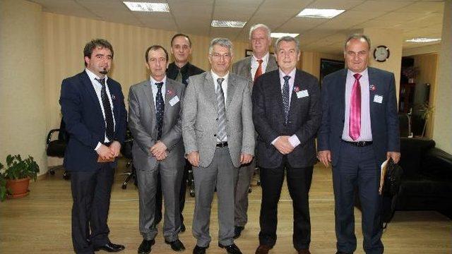 Başkan Vekili Özak Kosovalı Belediye Başkanıyla Görüştü