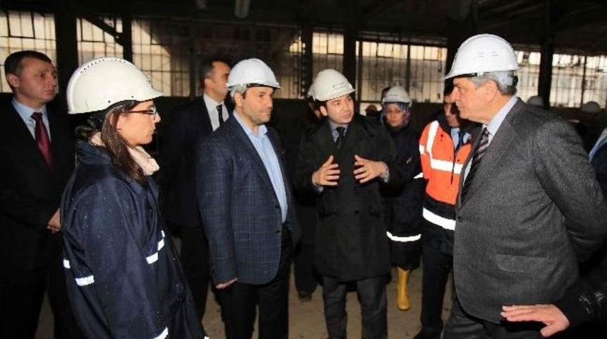 Bakan Erg&uuml;n Bilim Merkezi İnşaatını İnceledi