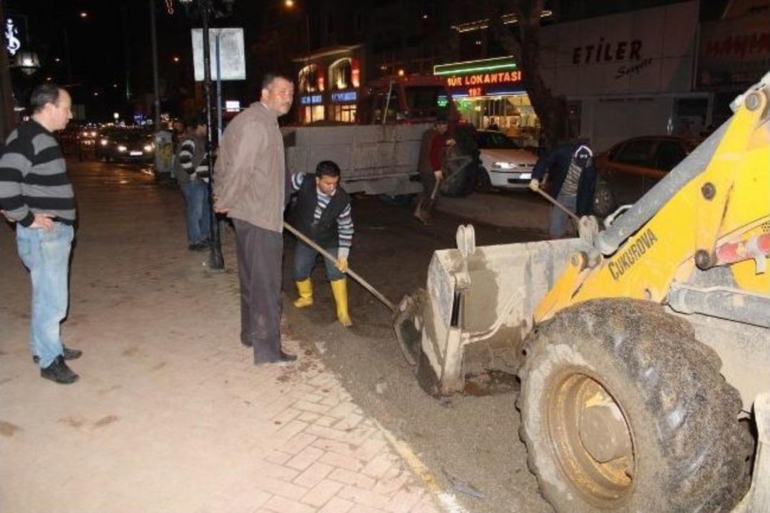 Edremit'te Sel Felaketinin Bilan&ccedil;osu Ağır Oldu