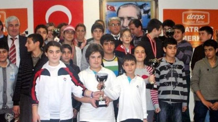 Yıldızlar Satran&ccedil; Kategorisi Turnuvası Sona Erdi