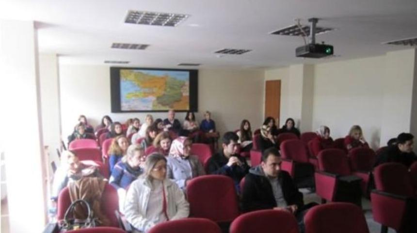 Acil Servis &Ccedil;alışanlarına İntihar Girişimlerine Karşı Psikososyal Destek Eğitimi Veriliyor