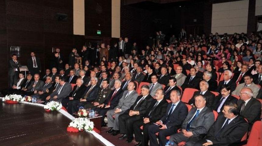 Uşak&rsquo;ta Milli Şair Mehmet Akif Ersoy&rsquo;u Anma Programı D&uuml;zenlendi