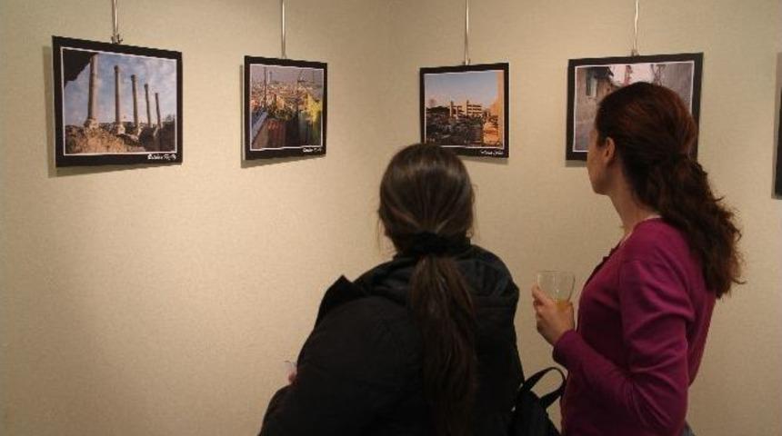 Agoralı &Ccedil;ocuklardan &Uuml;niversitede Sergi