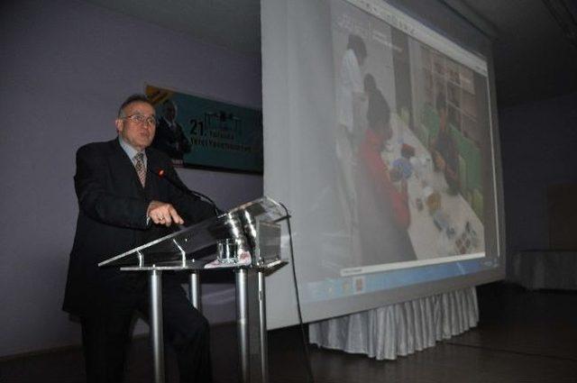 Gaziantep Büyükşehir Belediye Başkanı Güzelbey Muş’ta Konferans Verdi