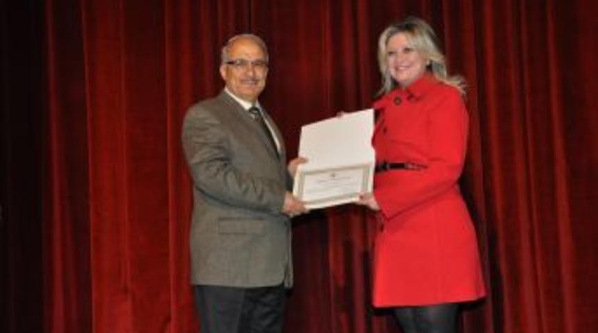 Başkan Kocamaz, sağlık &ccedil;alışanlarının bayramını kutladı