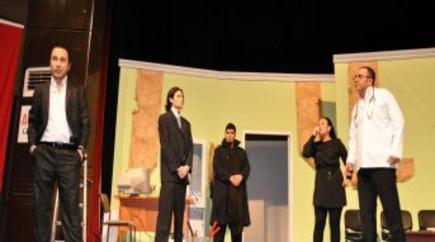 Tarsus 7. Uluslararası T&uuml;rk D&uuml;nyası Tiyatro G&uuml;nleri Başladı