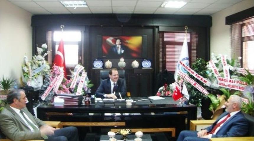 Ak Parti İl Teşkilatından Rekt&ouml;r Sel&ccedil;uk Coşkun&rsquo;a Hayırlı Olsun Ziyareti