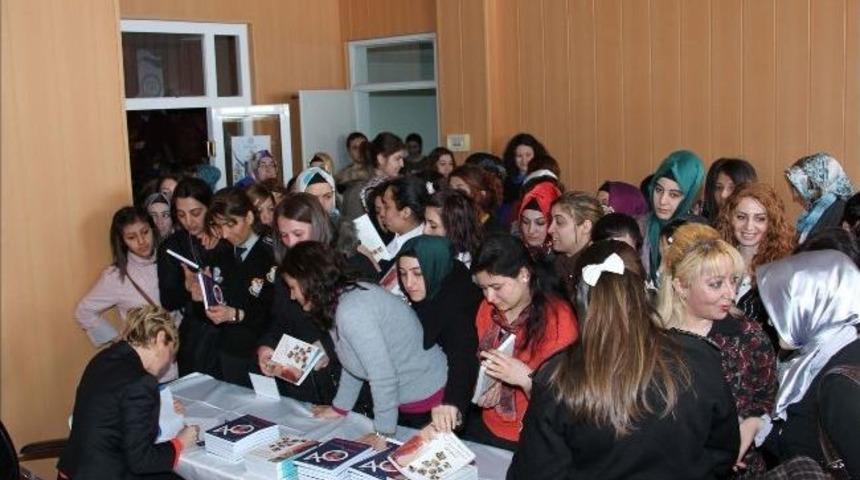 Be&uuml;&rsquo;de &lsquo;&lsquo;40&rsquo;ında 40 Kadın&rsquo;&rdquo; Konferansı