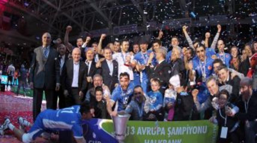 Avrupa&rsquo;da T&uuml;rk Voleybol R&uuml;zgarı Esti