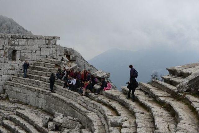 Madoks’tan Termessos Ve Karain Mağarası Yürüşü