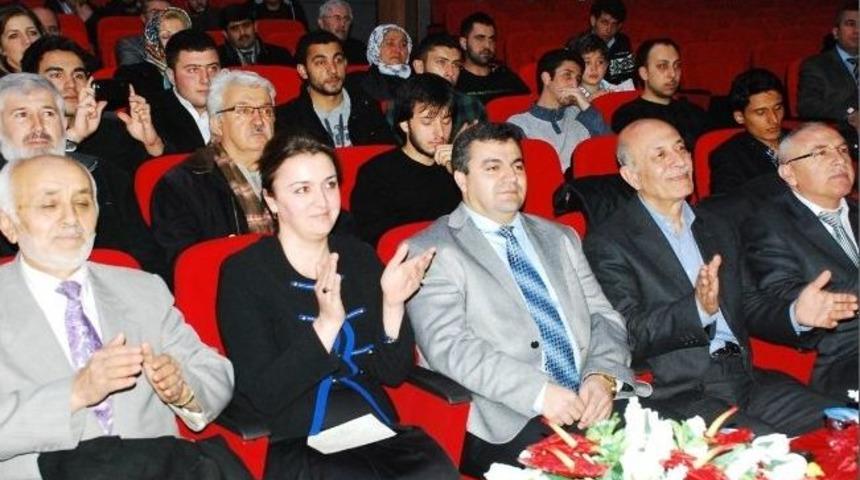 Melikgazi &Ccedil;ocuk Meclisi&rsquo;nden Duygu Dolu 92. Yıl Programı