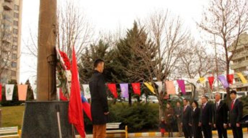 Moğol El&ccedil;isi, &Ccedil;ankaya&rsquo;daki &lsquo;Cengiz Han Parkı&rsquo;nı Gezdi