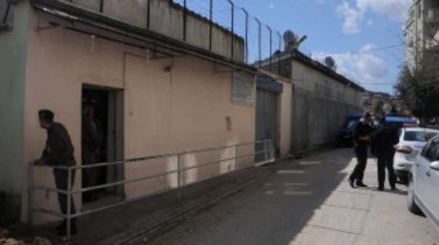 Başka Cezaevine Gitmek Istemeyen Mahkumlardan Ilgin&ccedil; Kilitli Eylem