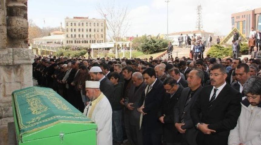Doktor Ahmet Hakkı&rsquo;nın Acı G&uuml;n&uuml;