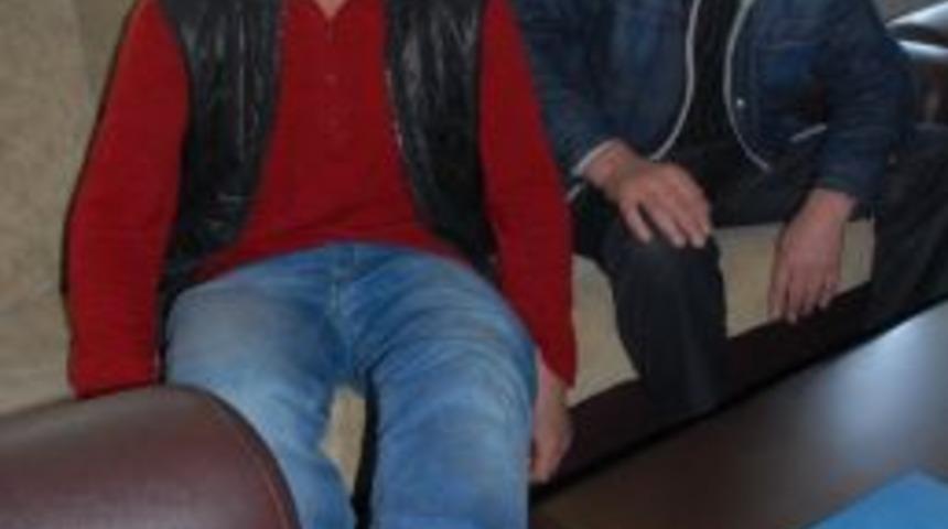 Oğlunu Vuranı Etkisiz Hale Getirip Polise Teslim Etti