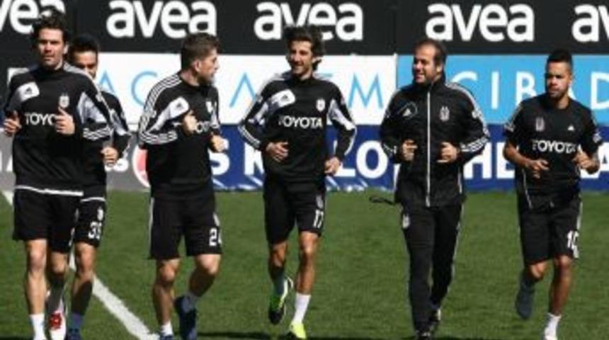 Beşiktaş, Kasımpaşa Ma&ccedil;ının Hazırlıklarını S&uuml;rd&uuml;rd&uuml;