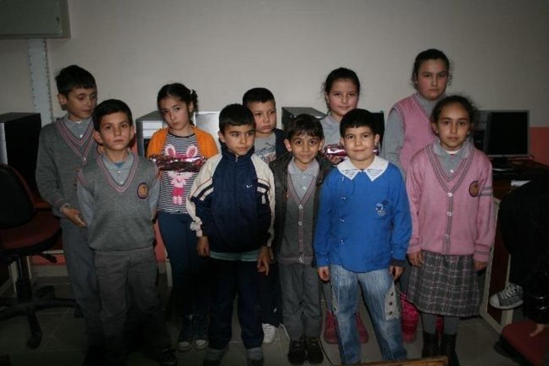 T&uuml;rkali İlk&ouml;ğretim Okulunda İstiklal Marşını En İyi Okuma Yarışması Yapıldı