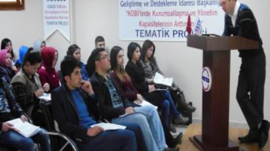 &Uuml;niversite &Ouml;ğrencilerine Kalite Ve Gıda G&uuml;venliği Y&ouml;netimi Anlatıldı