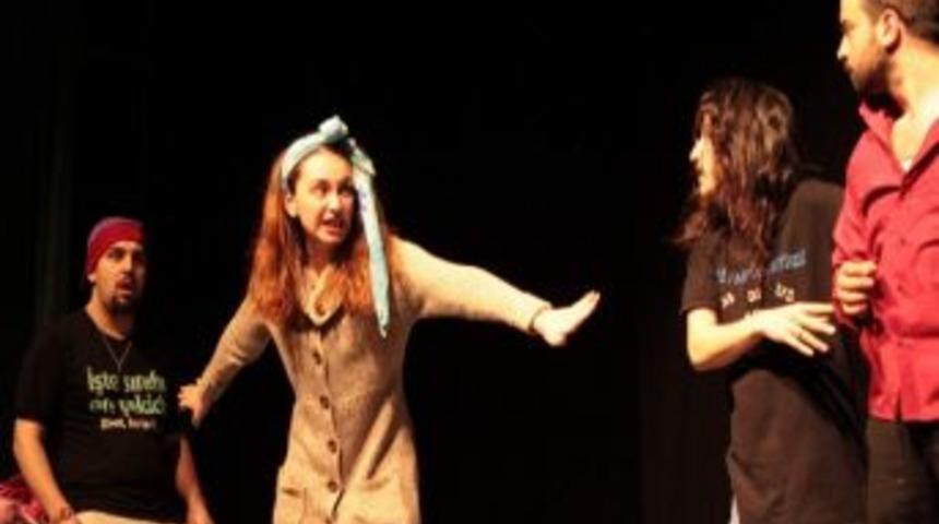 N&uuml;mder&rsquo;den &Ouml;ğrencilere B&uuml;y&uuml;k Moral