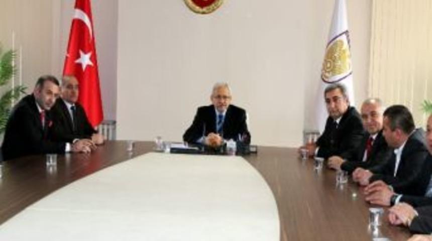 T&uuml;rkiye Kırmızı Et &Uuml;reticiler Birliği&rsquo;nden Vali Kemelek&rsquo;e Ziyaret