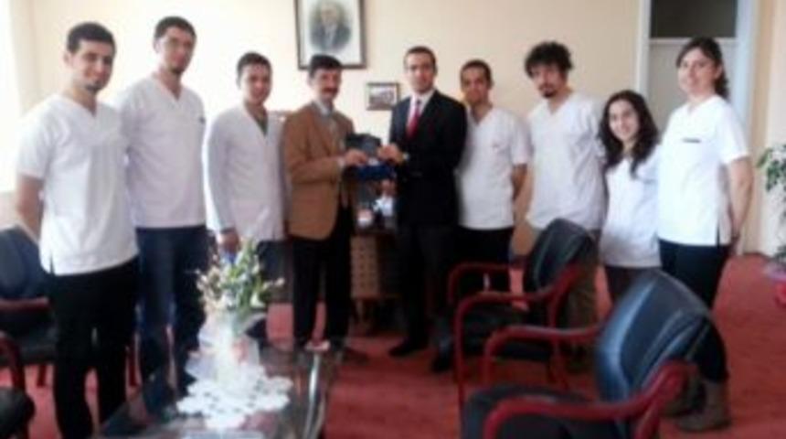 Cumhruiyet &Uuml;niversitesi Diş Hekimliği Fak&uuml;ltesi&rsquo;nden Bir İlk Daha