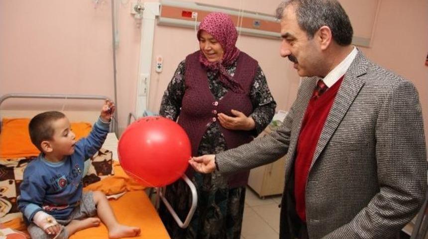 Başkan Din&ccedil;&rsquo;ten Hastane Ziyareti