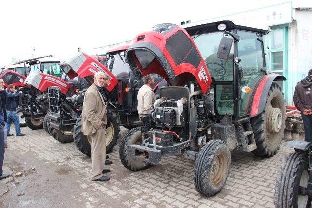 Teknik İş Erkunt Traktör’den Müşterilerine Ücretsiz Servis