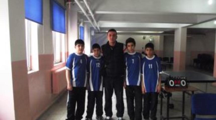 &Ouml;zel İbrahim Avcı Koleji, Masa Tenisinde Il Birincisi Oldu