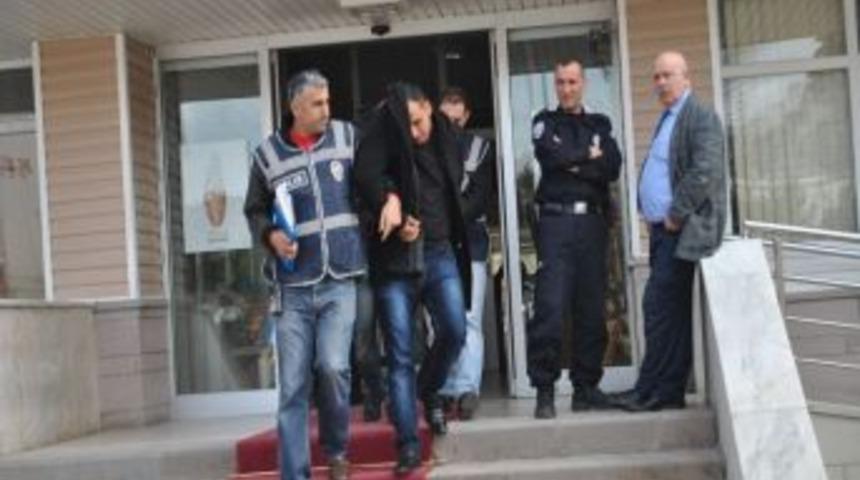 &Ccedil;aldıkları Yeni Ak&uuml;leri Hurdacıya Satan 3 Kişi Yakalandı