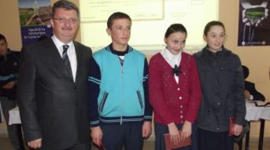 D&uuml;nya Ormancılık G&uuml;n&uuml; Dolayısıyla Tirebolu'da Bilgi Yarışması D&uuml;zenlendi