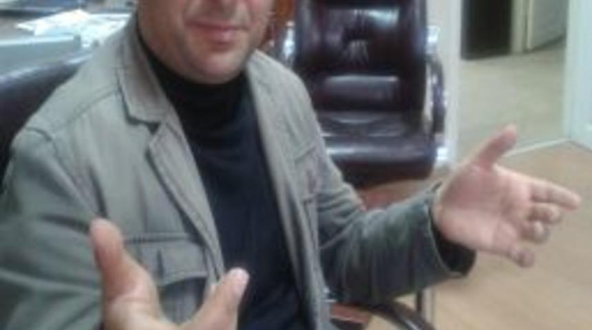 G&uuml;&ccedil;l&uuml;&rsquo;n&uuml;n Oyunu Antalya Sahnesinde