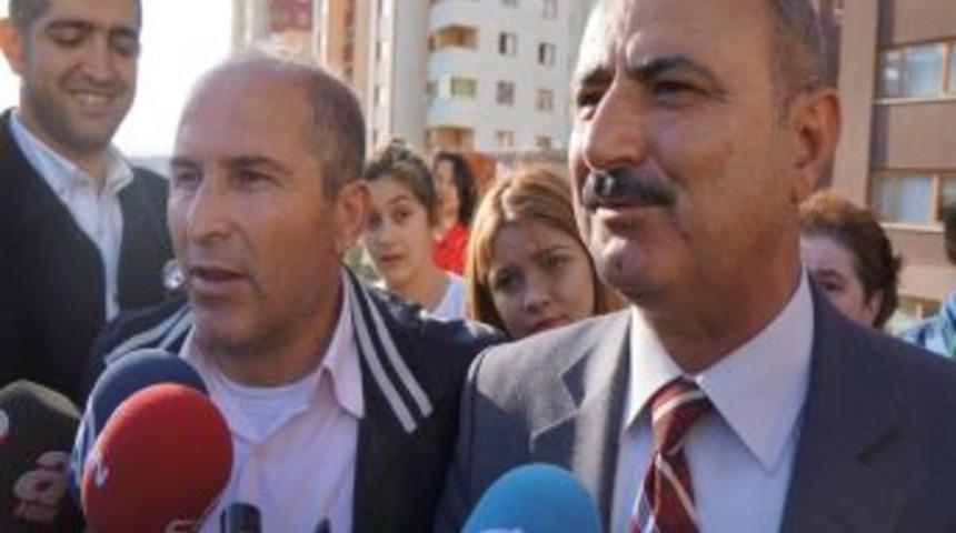 Teslim Edilen Kaymakam Adayının Amcası: T&uuml;rkiye Cumhuriyeti Devleti G&uuml;&ccedil;l&uuml;d&uuml;r