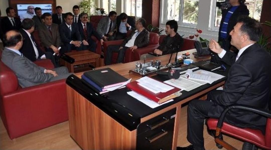 Balıkesirsporlu Bir Grup Taraftar K&ouml;y Okulları İ&ccedil;in Seferber Oldu