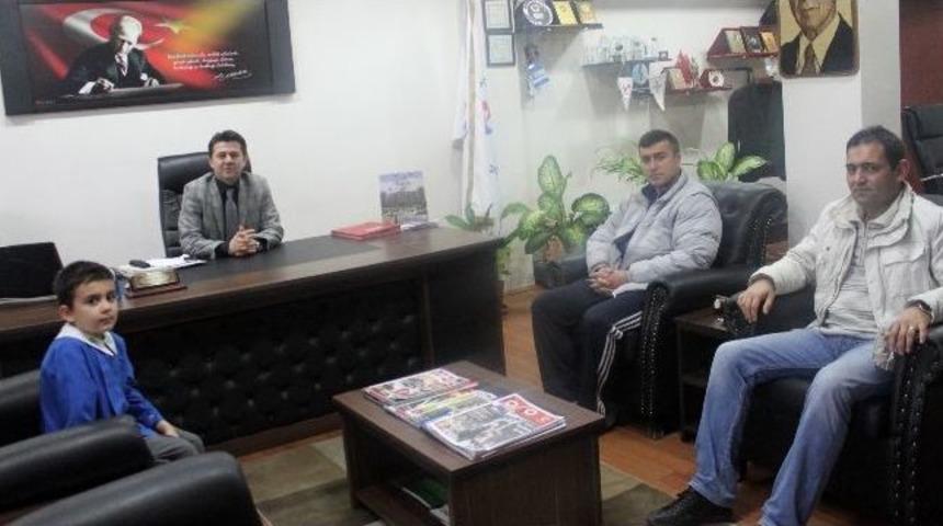 Bolulu Sporcudan Suat &Ccedil;elen&rsquo;e Ziyaret