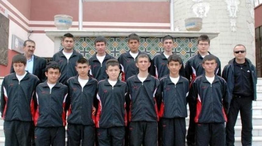 Melikgazi Belediyespor Voleybol Takımı Alt Yapısının B&uuml;y&uuml;k Başarısı