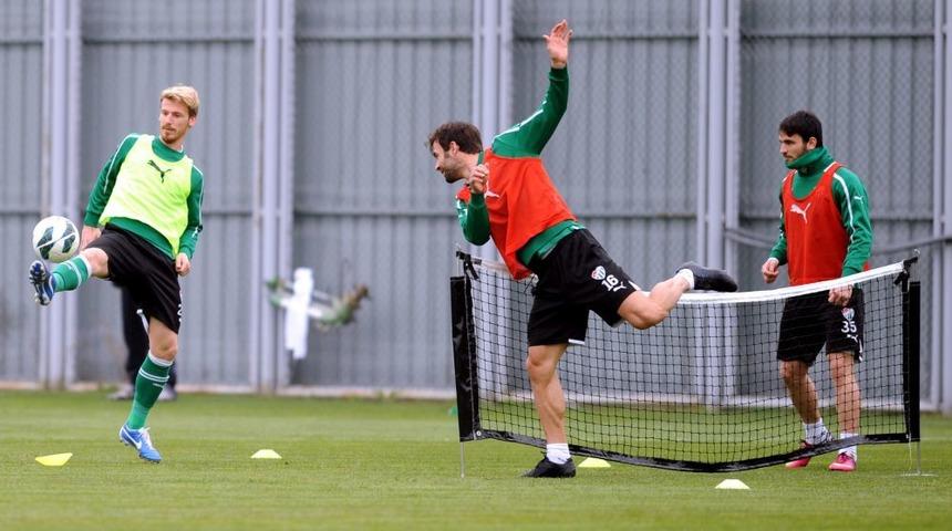 Bursaspor, Trabzonspor Hazırlıklarını S&uuml;rd&uuml;rd&uuml;