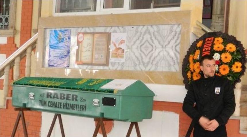 Kayığı Batan Balık&ccedil;ı Toprağa Verildi