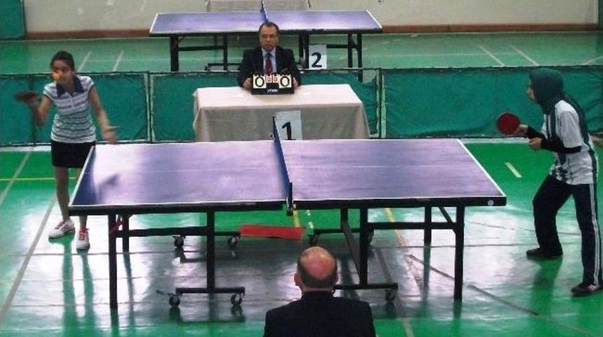 Hoca Ahmet Yesevi İlkokulu Masa Tenisinde &Uuml;&ccedil;&uuml;nc&uuml; Oldu