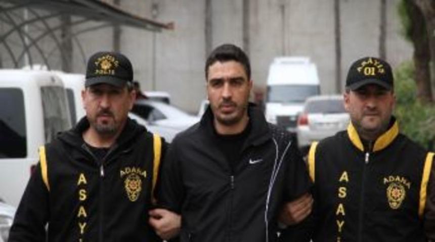 Cezaevi Firarisi Polisten Ka&ccedil;amadı