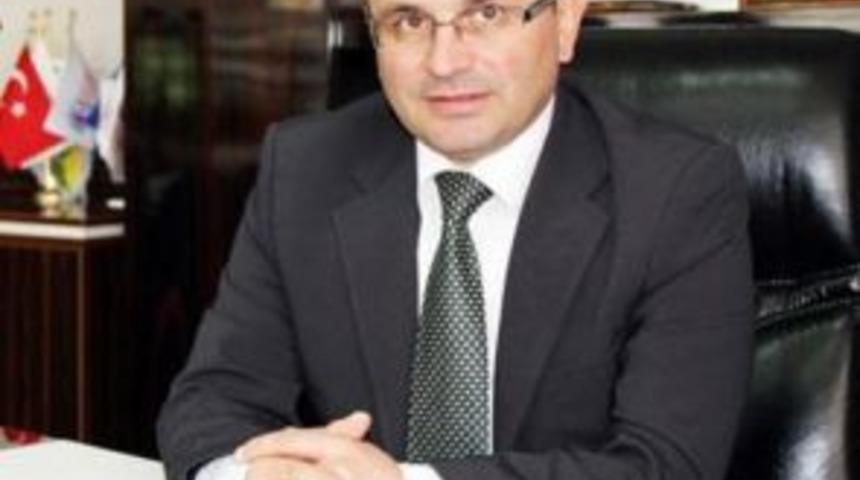 Başkan´dan meslektaşlarına kutlama