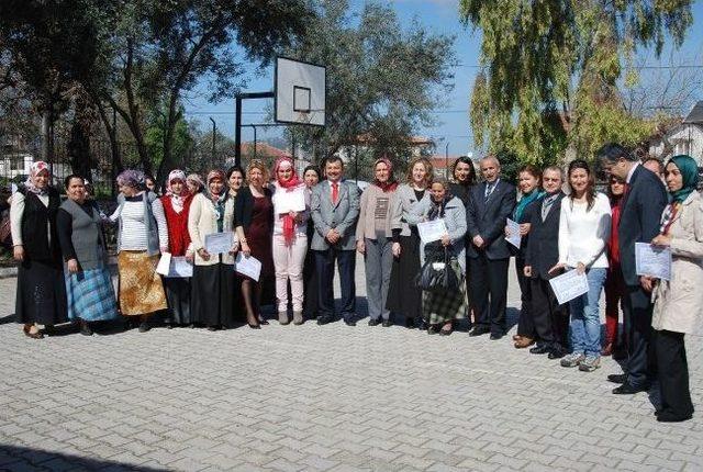 Fethiye'de Engellilerin Sertifika Heyecanı