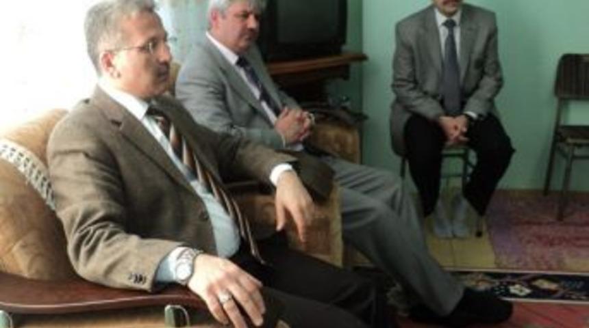 &Uuml;nye'deki 'g&ouml;n&uuml;l El&ccedil;ileri' Şehit Aileleri Ve Gazileri Ziyaret Ediyor