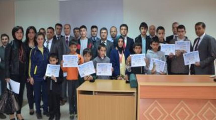 Başarılı Satran&ccedil;&ccedil;ılar &Ouml;d&uuml;llendirildi