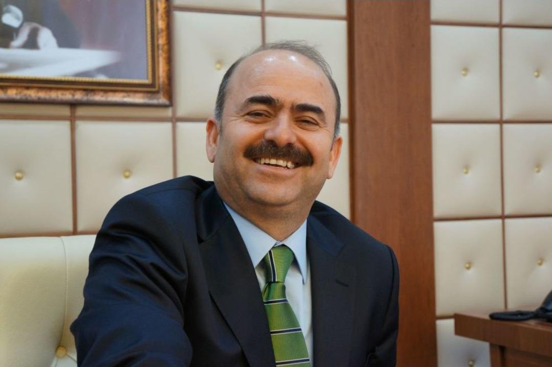 "90'lı Yıllardaki Valilerin Anlayışı Şimdiki Gibi Olsaydı Her Şey Farklı Olurdu"