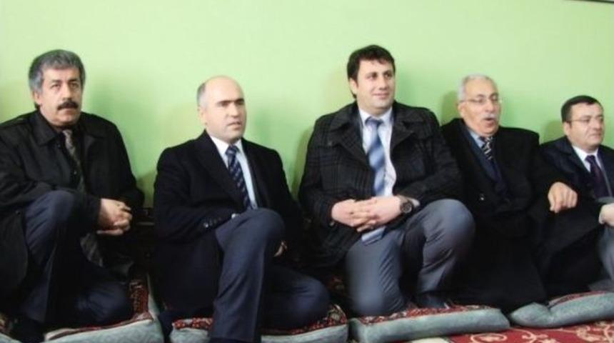 Ak Parti &Ccedil;at Ve K&ouml;ylere &Ccedil;ıkarma Yaptı