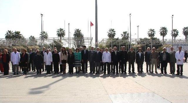 Sağlık Çalışanları Tıp Bayramı’nı Kutluyor