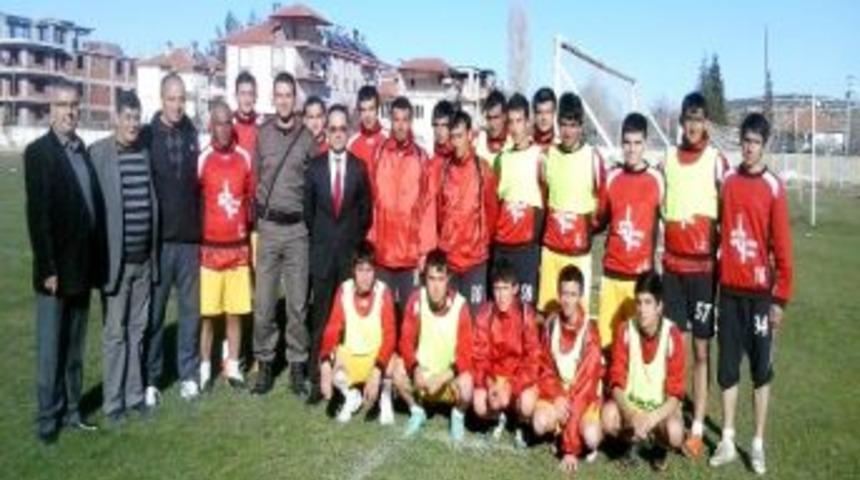 Korkuteli Belediyespor&rsquo;a Protokol Desteği