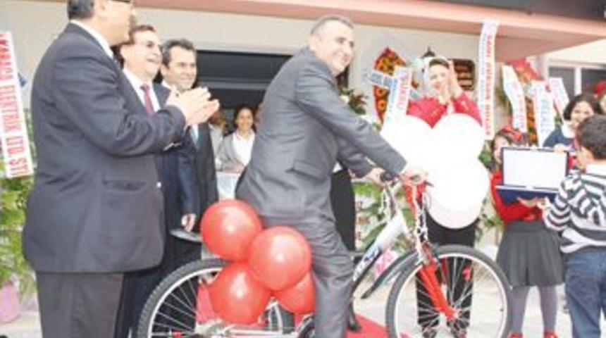 Bir okul = bir bisiklet