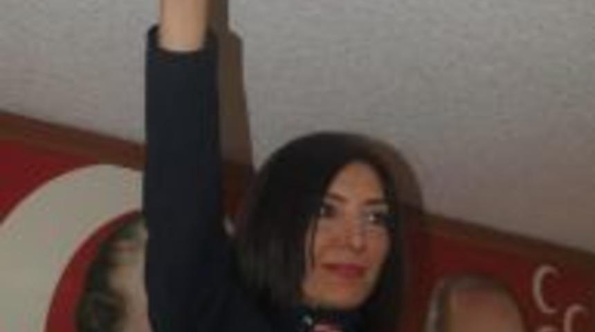 Elmas Durma&rsquo;dan &Uuml;&ccedil; Hilal Tepkisi!