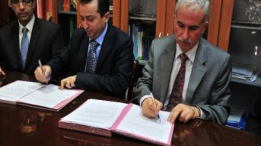 Ahika İle &Ccedil;evre &Uuml;niversiteler Arasında Protokol İmzalandı